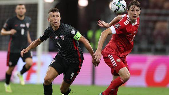 云开体育-不拘一格用人才 卡尔平五场烂仗打完俄罗斯队登顶