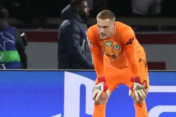 云开体育-现在还是吗？舒梅切尔赛前曾说“约恩森被告知他是蓝军一门”