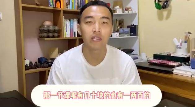 云开体育官网-冯潇霆：足球从来不是贵族运动 不要将青训妖魔化